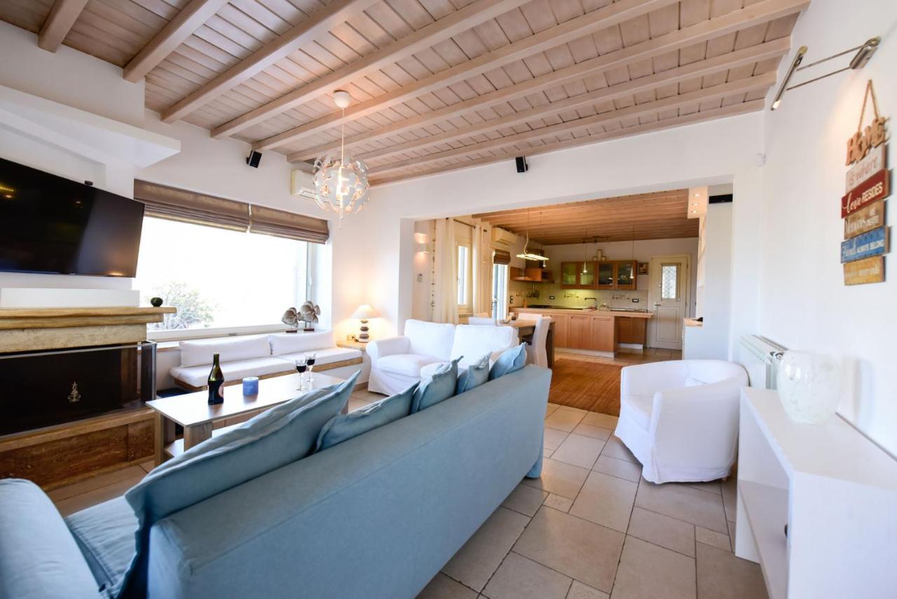 Ftelia Beach Paradise - Villa Irina'S Oasis Exterior photo